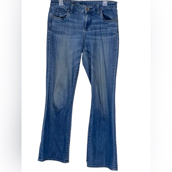 Kut from the Kloth Denim - Kut from Kloth Farrah baby bootcut jeans. Size 8 GUC